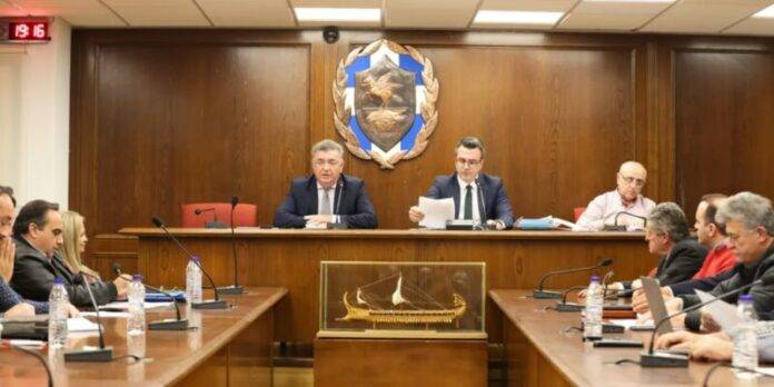 Read more about the article Σημαντικές αποφάσεις στην τελευταία συνεδρίαση του Δημοτικού Συμβουλίου του Δήμου Κορινθίων