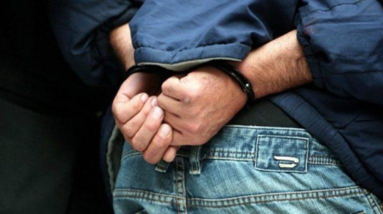 Read more about the article Συνελήφθησαν με κατοχή κάνναβης