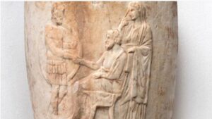 Read more about the article Επέστρεψαν στην Ελλάδα μαρμάρινα αττικά επιτύμβια αγγεία από την Ελβετία
