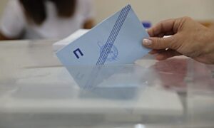 Read more about the article 30,4% η ΝΔ, 13,8% ο ΣΥΡΙΖΑ σύμφωνα με δημοσκόπηση Metron Analysis – Επόμενη μέρα στην ηγεσία του ΠΑΣΟΚ