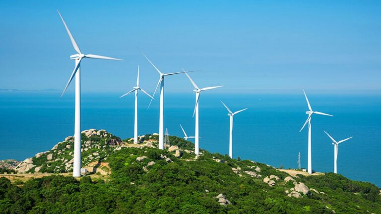 Read more about the article «Όχι» στην τοποθέτηση ανεμογεννητριών στα βουνά λέει ο Περιφερειάρχης Νοτίου Αιγαίου