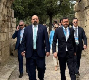 Read more about the article Πύργος: Επικοινωνία με Βρούτση και Καπράλο μετά τις πρώτες αντιδράσεις στην Ηλεία για τις εκλογές στη Διεθνή Ολυμπιακή Επιτροπή