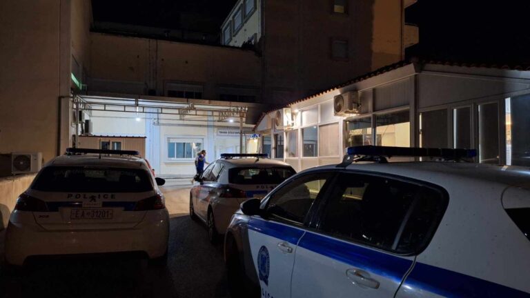 You are currently viewing Διασωληνωμένος μεταφέρθηκε στην Πάτρα ο 10χρονος ποδηλάτης που παρασύρθηκε από όχημα στο Λεσίνι Αιτωλοακαρνανίας (βίντεο)