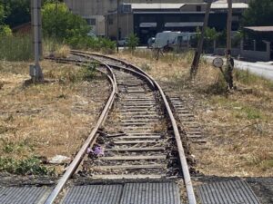 Read more about the article Παρουσιάζεται η μελέτη σκοπιμότητας για την επαναλειτουργία του ιστορικού σιδηροδρομικού δικτύου της Πελοποννήσου