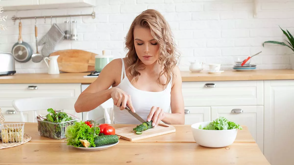 «Πραγματικό φαγητό» συστήνουν οι νέες διατροφικές οδηγίες – Τι άλλο αλλάζει