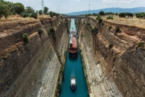 Read more about the article Διώρυγα Κορίνθου: Επαναλειτουργεί για τη θαλάσσια κυκλοφορία