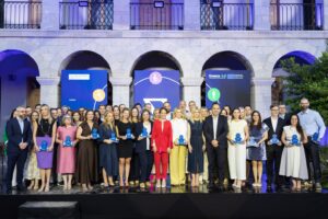 Read more about the article Ο Πρόεδρος του Επιμελητηρίου Κορινθίας στην απονομή του Σήματος Διαφορετικότητας από το Υπουργείο Κοινωνικής Συνοχής και Οικογένειας