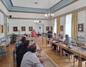 Read more about the article Περιφέρεια Πελοποννήσου και Ένωση Προέδρων Κοινοτήτων Βόρειας Κυνουρίας σε διάλογο για έργα και παρεμβάσεις