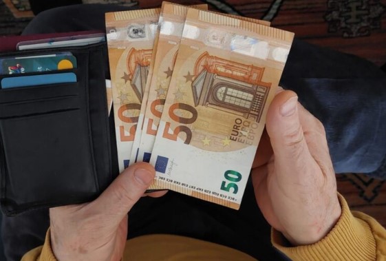 Οι πληρωμές από e-ΕΦΚΑ και ΔΥΠΑ έως τις 26 Ιουνίου – Ποιοι είναι οι δικαιούχοι
