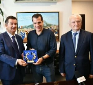 Read more about the article Κυβερνητικό κλιμάκιο με Θάνο Πλεύρη και Γιάννη Ανδριανό περιοδεύουν στην Αργολίδα 