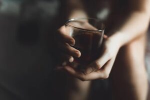 Read more about the article Καλαμάτα: 14χρονη μεταφέρθηκε στο Νοσοκομείο λόγω μέθης – Συλλήψεις σε νυχτερινό κατάστημα