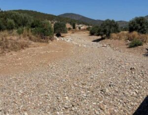 Read more about the article Συνεχίζονται οι εργασίες καθαρισμού ρεμάτων στην ΠΕ Αργολίδας από την Περιφέρεια Πελοποννήσου