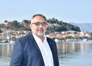 Read more about the article Δήλωση Δημάρχου Ναυπλιέων για τις παραιτήσεις και τις διαγραφές δημοτικών συμβούλων