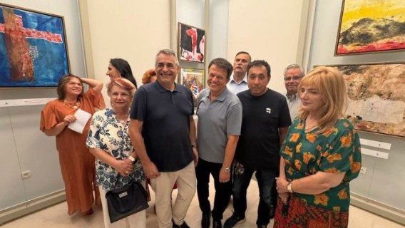 You are currently viewing Εγκαινιάστηκε η έκθεση ζωγραφικής του Χρήστου Δαμιανού – Τζιούμης: “H Δημοτική μας Πινακοθήκη να φιλοξενεί εκθέσεις υψηλού επιπέδου”