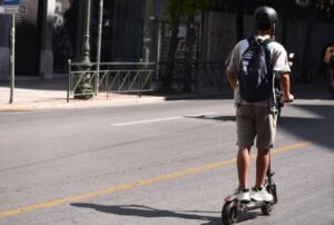 Read more about the article Καλαμάτα: Συνελήφθη 16χρονος για την κλοπή έξι ηλεκτρικών πατινιών και δύο ποδηλάτων