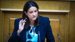 Read more about the article Κεραμέως: Τέλος στην περικοπή των συντάξεων χηρείας μετά την τριετία