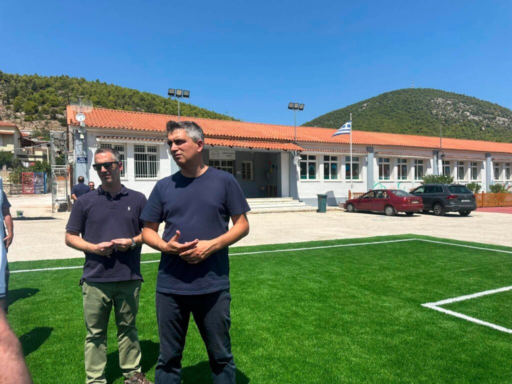Αυτοψία του Υπουργού Χρίστου Δήμα στα ανακαινισμένα σχολεία του Δήμου Κορινθίων (Φωτογραφίες)