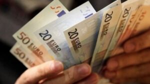 Read more about the article Συντάξεις: Ποιοι κερδίζουν από τις νέες αυξήσεις και τις ενισχύσεις – Όλα όσα αλλάζουν