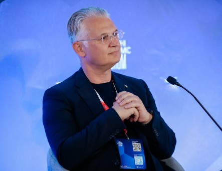Ενεργοποιείται χρηματοδοτικό εργαλείο 9 εκατ. ευρώ για την αναβάθμιση του οδικού δικτύου της Πελοποννήσου με απόφαση του Περιφερειάρχη Δημήτρη Πτωχού