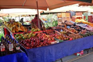 Read more about the article Μεταφορά ημέρας λειτουργίας της λαϊκής αγοράς Ναυπλίου λόγω της αργίας του Δεκαπενταύγουστου