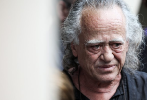 Read more about the article Πέθανε ο σπουδαίος Μεσσήνιος ηθοποιός Νίκος Καλογερόπουλος σε ηλικία 74 ετών