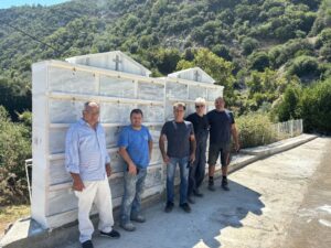 Read more about the article Επιπλέον 150 οστεοθυρίδες στο Β΄ Κοιμητήριο Σπάρτης και στο Κοιμητήριο Καστορείου