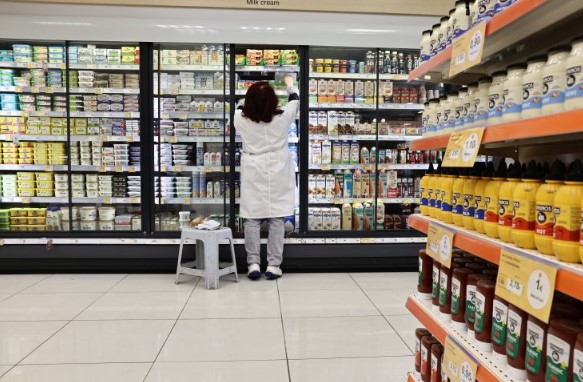 Διευρύνεται η λίστα με τα προϊόντα μειωμένης τιμής – Προτάσεις από τα σούπερ μάρκετ για μεγαλύτερες μειώσεις