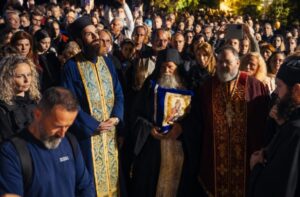 Read more about the article Μεσσήνη: Την Κυριακή η κάθοδος της Παναγίας της Βουλκανιώτισσας – Πίστη και παράδοση σε μια ολονύχτια πορεία 20 χιλιομέτρων