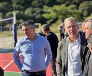 Read more about the article ΑΥΤΟΨΙΑ ΣΤΟ ΣΧΟΛΙΚΟ ΣΥΓΚΡΟΤΗΜΑ ΚΑΛΛΙΑΝΩΝ ΑΠΟ ΤΟΥΣ ΥΠΟΥΡΓΟΥΣ ΧΡ.ΔΗΜΑ ΚΑΙ Α.ΣΚΕΡΤΣΟ ΓΙΑ ΤΗ Β΄ ΦΑΣΗ ΤΟΥ «ΜΑΡΙΕΤΤΑ ΓΙΑΝΝΑΚΟΥ» (ΦΩΤΟΓΡΑΦΙΕΣ & ΒΙΝΤΕΟ)