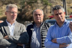 Read more about the article Αυτοψία των Υπουργών Δήμα και Σκέρτσου στα αντιδιαβρωτικά και αντιπλημμυρικά έργα στην Καστανιά (Φωτογραφίες)