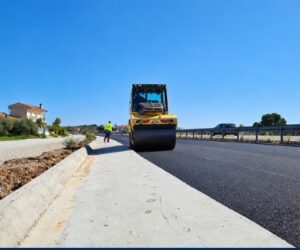Read more about the article Ένταξη νέου έργου 1,3 εκατ. ευρώ για την κατασκευή ισόπεδου κόμβου επί της Ε.Ο. 10 Ισθμός – Αρχαίο Θέατρο Επιδαύρου στη θέση Πευκάλι από την Περιφέρεια Πελοποννήσου