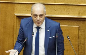 You are currently viewing Κ.Βελόπουλος: «Σε αδιέξοδο οι παραγωγοί κορινθιακής σουλτανίνας στην Κορινθία»